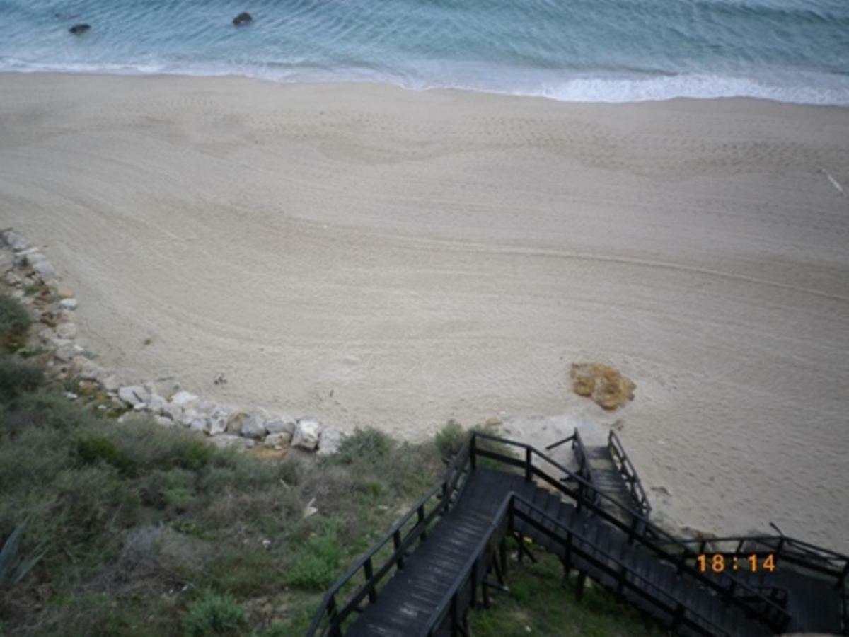 Estudio T0 Sobre A Praia Sesimbra Exterior photo